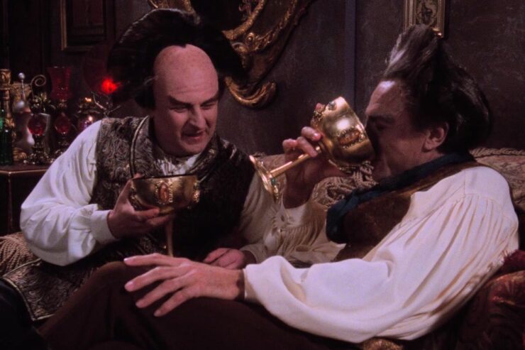 Mollari and Jaddo (guest star Carmen Argenziano) in Babylon 5 "Knives"