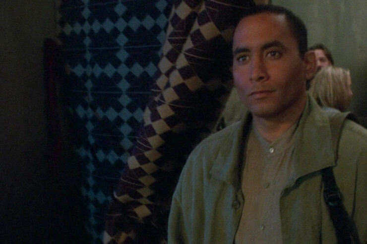 Dr Franklin visits a club in Downbelow in Babylon 5 "Walkabout"